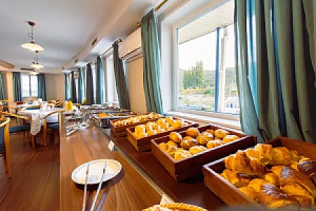 Aquamarina Hotel és Rendezvényhajó
