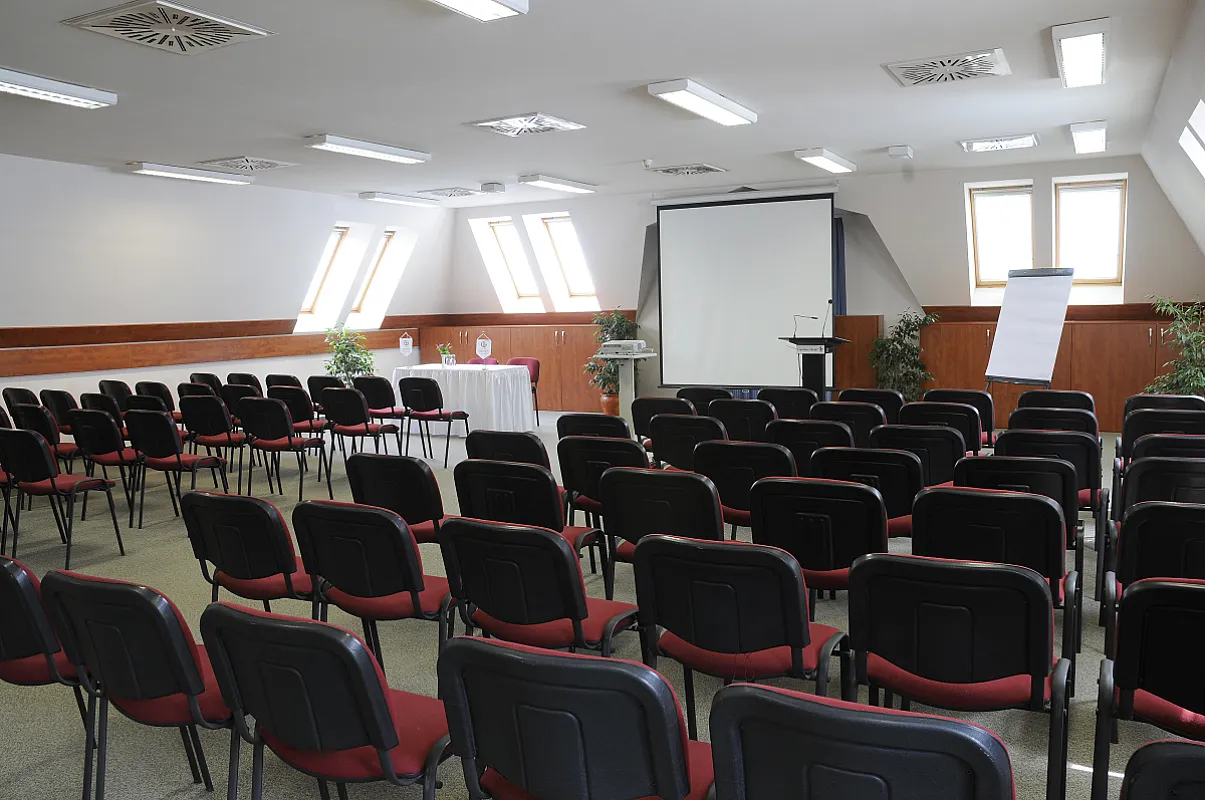 Garden Hotel Wellness és Konferencia