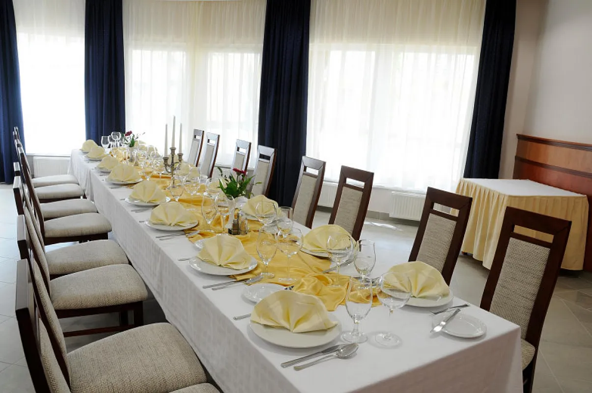Garden Hotel Wellness és Konferencia