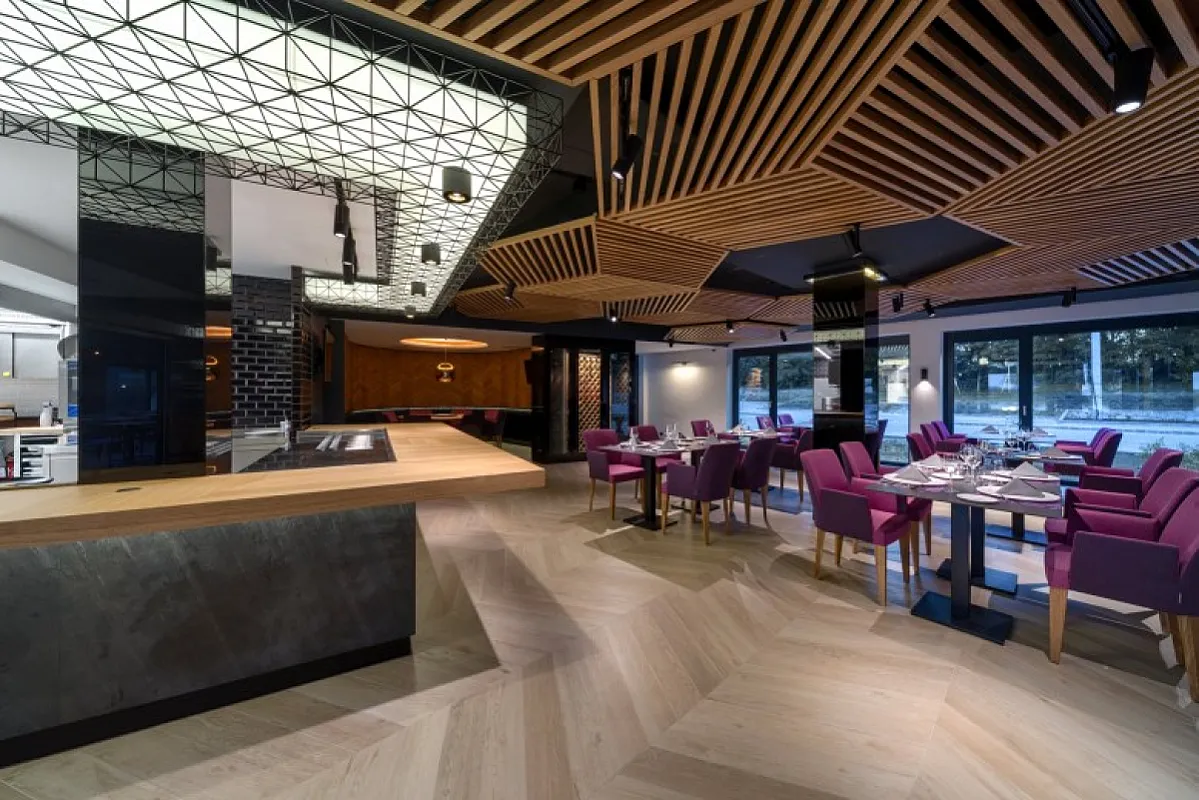 Donautica Étterem és Hotel
