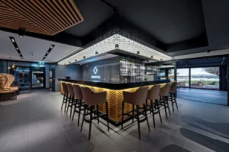 Donautica Étterem és Hotel