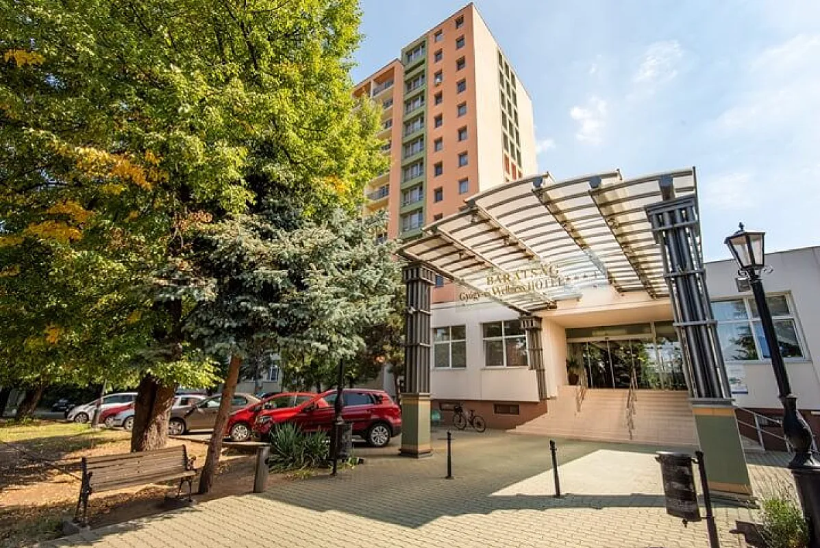 Hotel Barátság