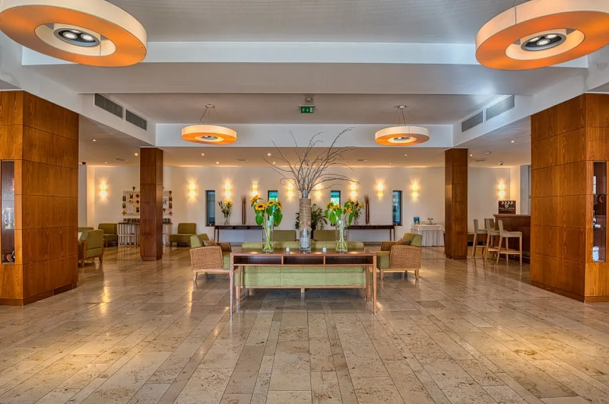 Tisza Balneum Hotel