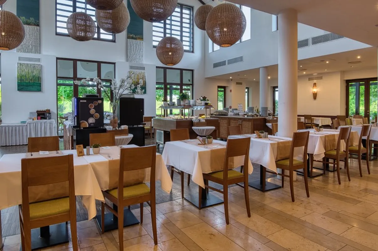 Tisza Balneum Hotel