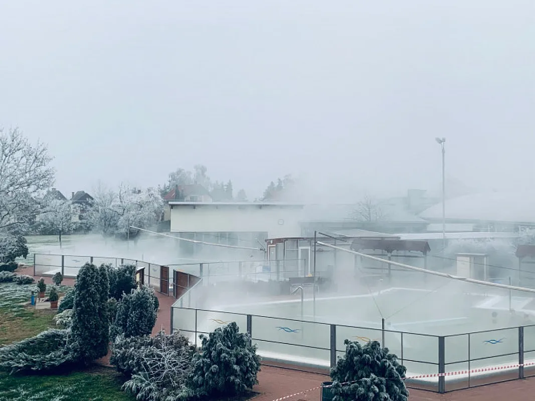 Barack Thermal Resort