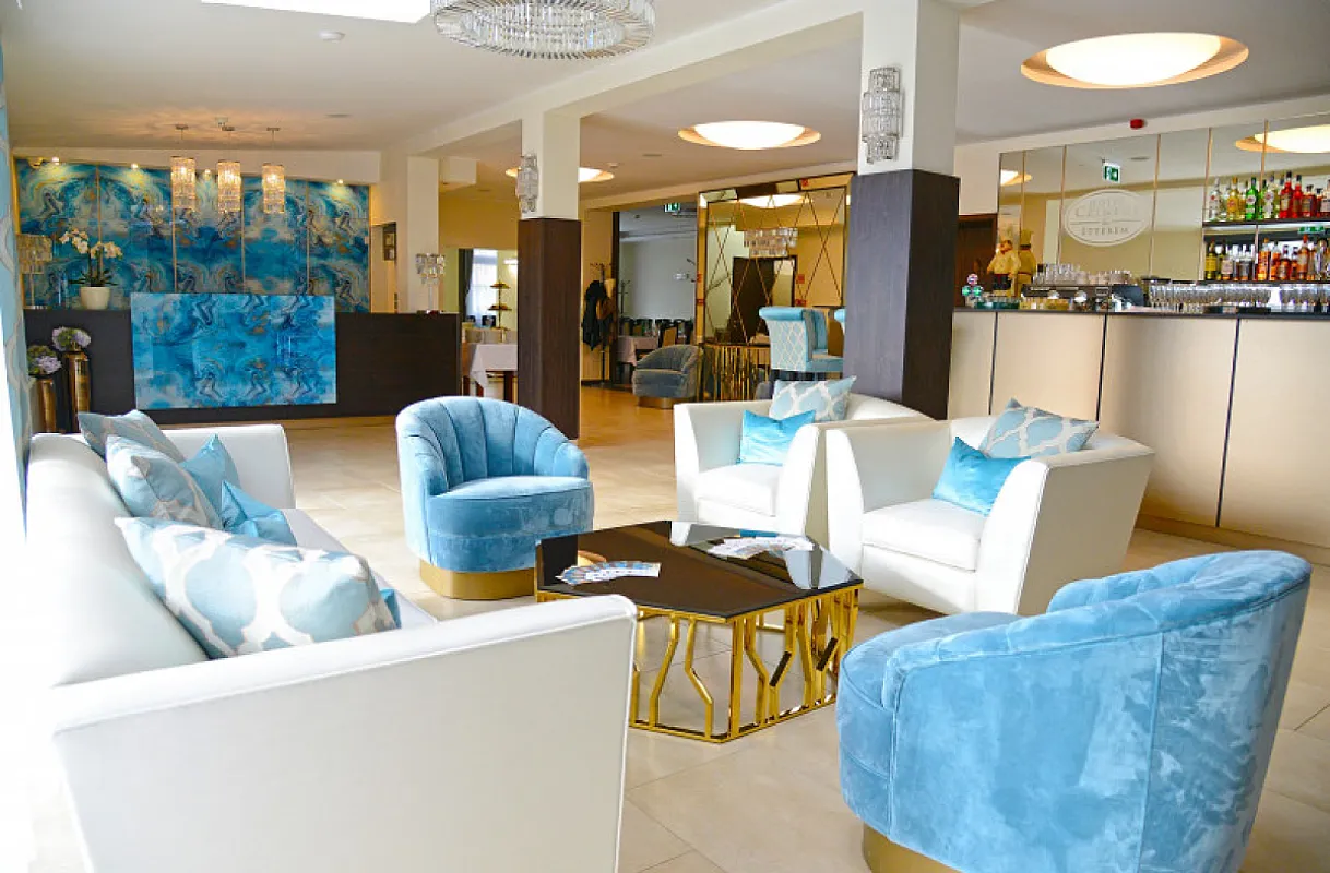 Hotel Czinege és Étterem