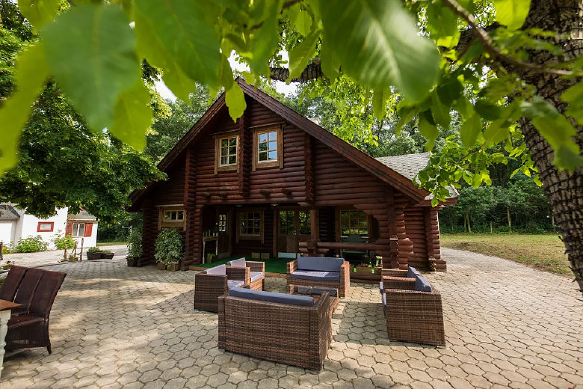 WeddingWood