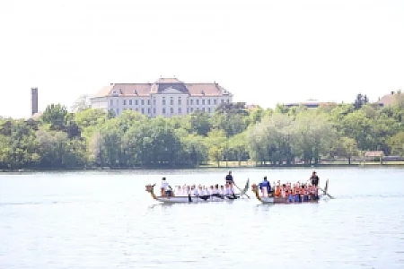 Új Kajakház Ökoturisztikai Központ