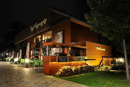 Café Ponyvaregény