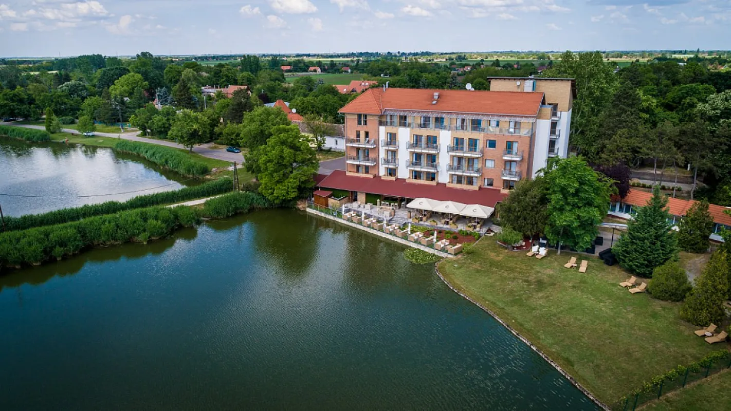 Hotel Corvus Aqua