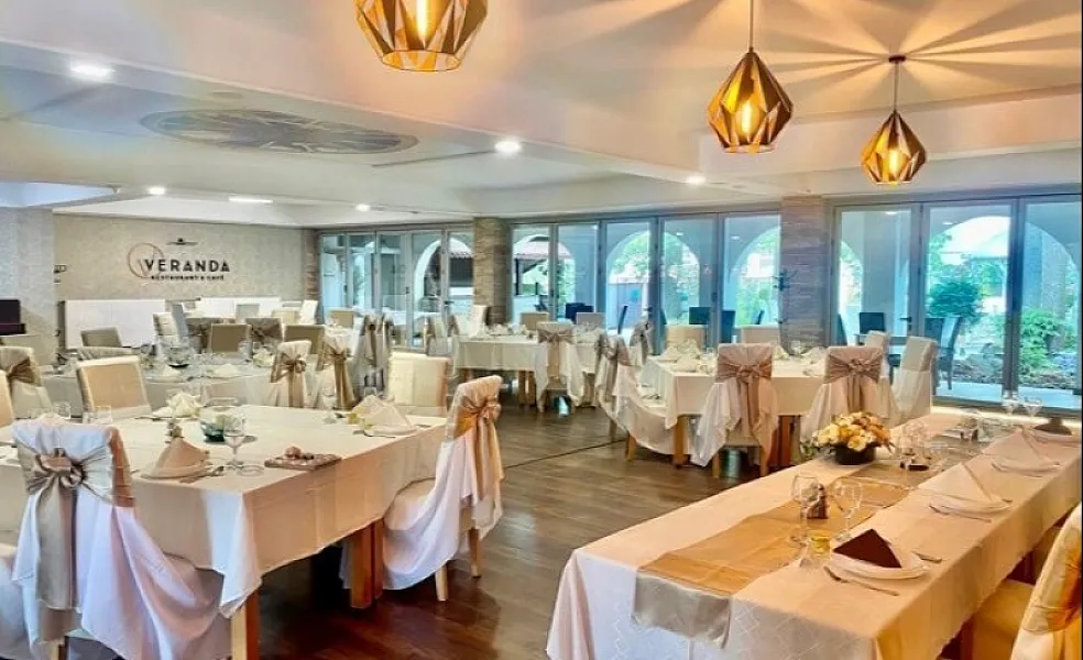 Öreg-tó Hotel és Rendezvénytér