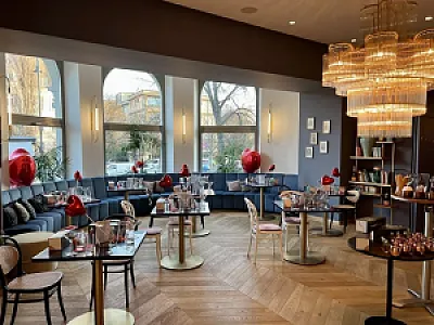 Alice Hotel