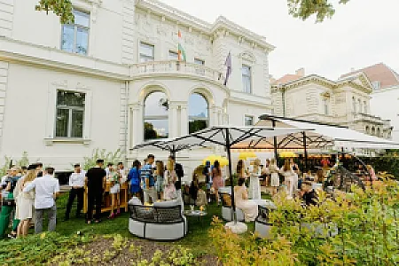 Alice Hotel