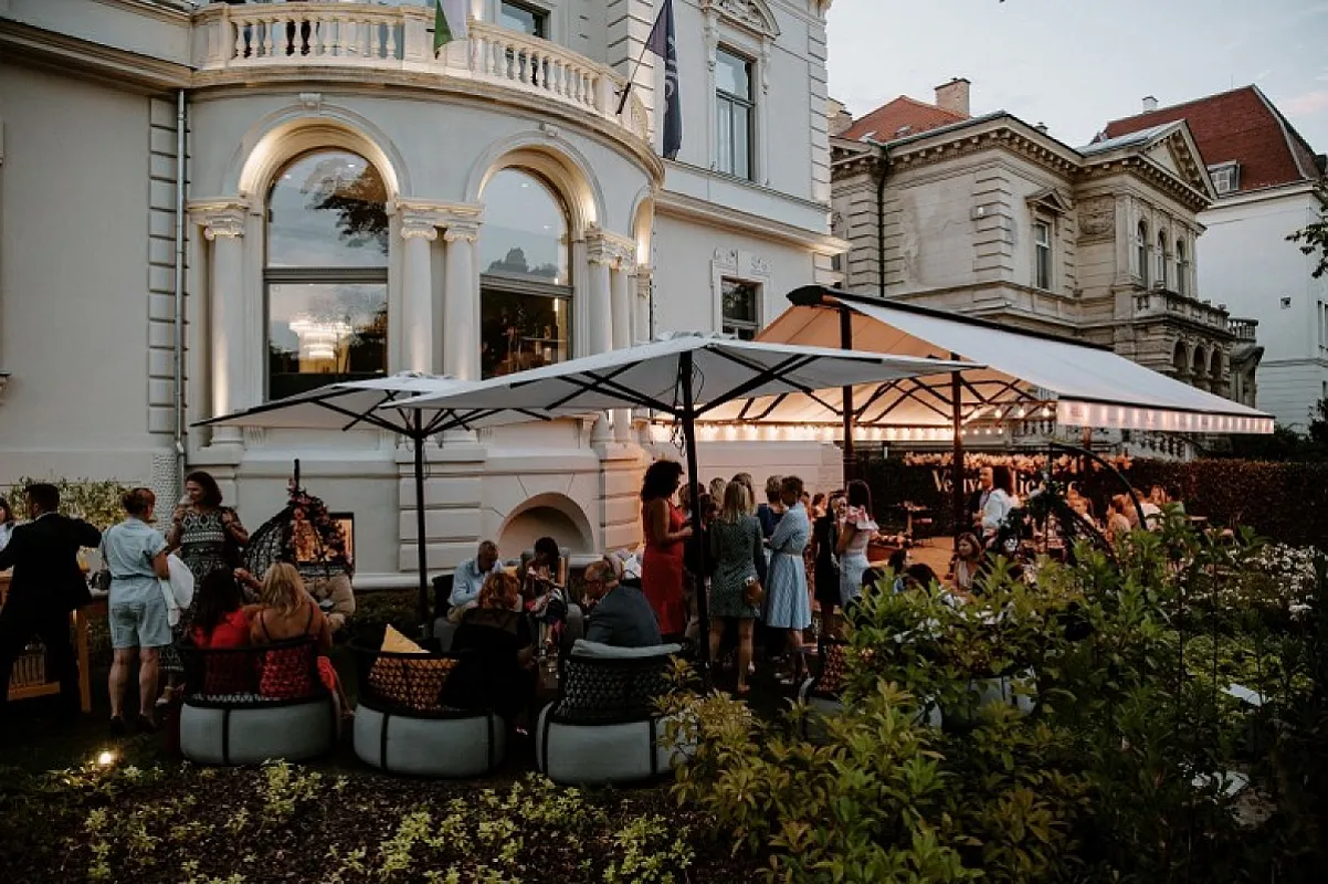 Alice Hotel