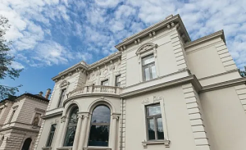 Alice Hotel