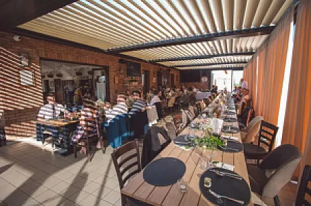 Grandior Borbistro - Günzer Tamás Pincészete