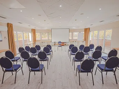 Holiday Beach Budapest Wellness & Conference Hotel