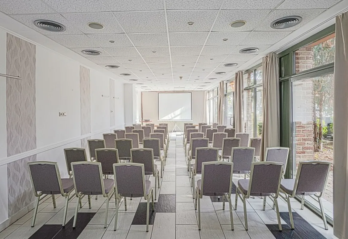 Holiday Beach Budapest Wellness & Conference Hotel