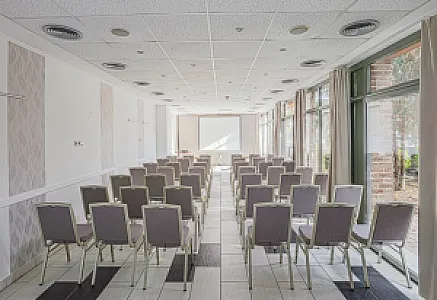Holiday Beach Budapest Wellness & Conference Hotel
