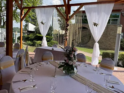 Holiday Beach Budapest Wellness & Conference Hotel