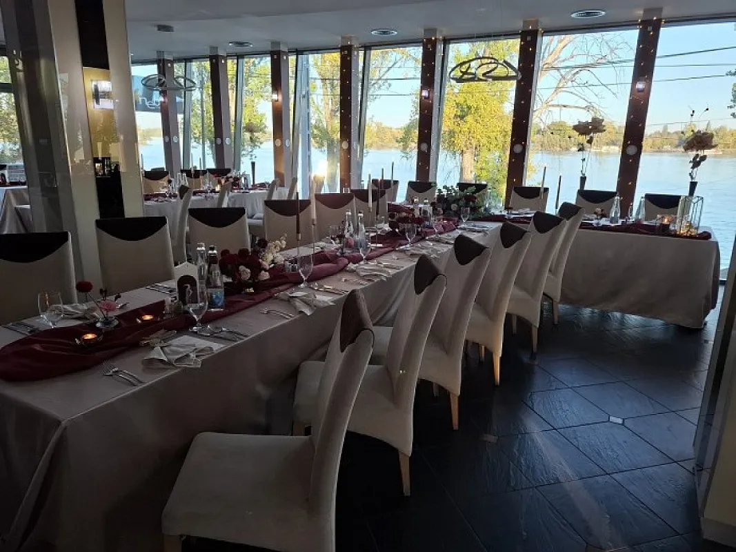 Holiday Beach Budapest Wellness & Conference Hotel