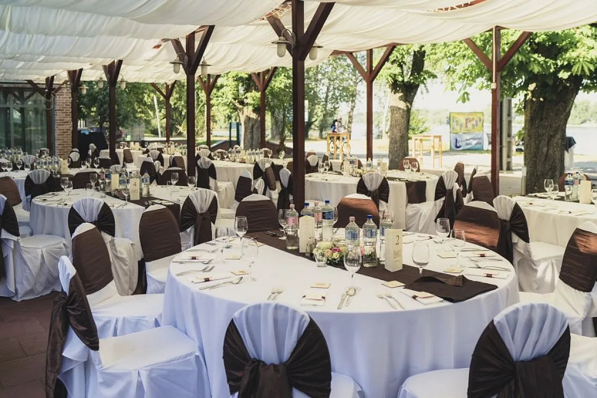 Holiday Beach Budapest Wellness & Conference Hotel