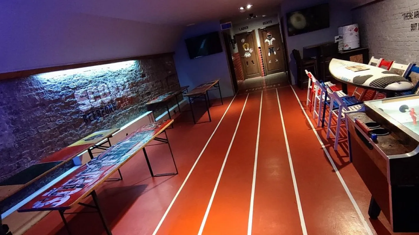 Score Sport Bar & Billiard