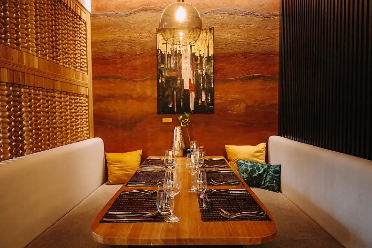 Sunhill Bistro & Skybar
