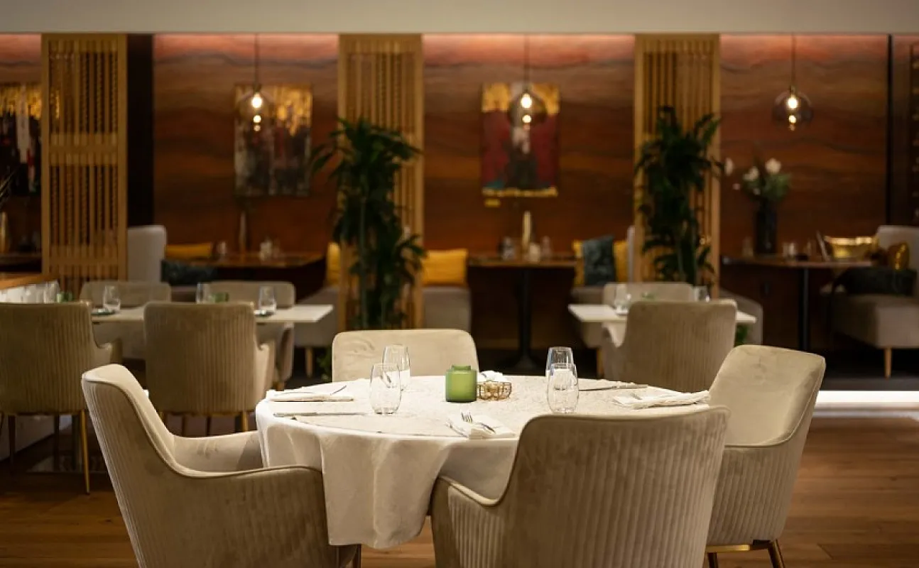 Sunhill Bistro & Skybar