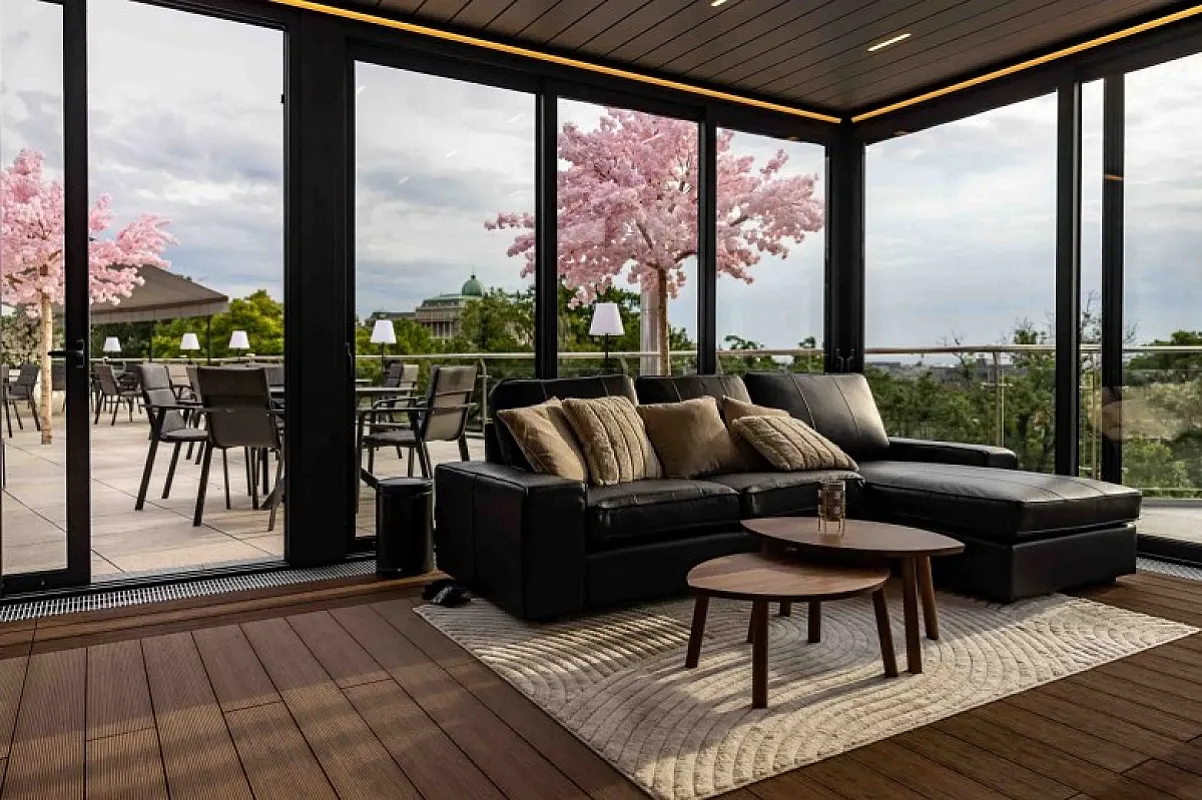 Sunhill Bistro & Skybar