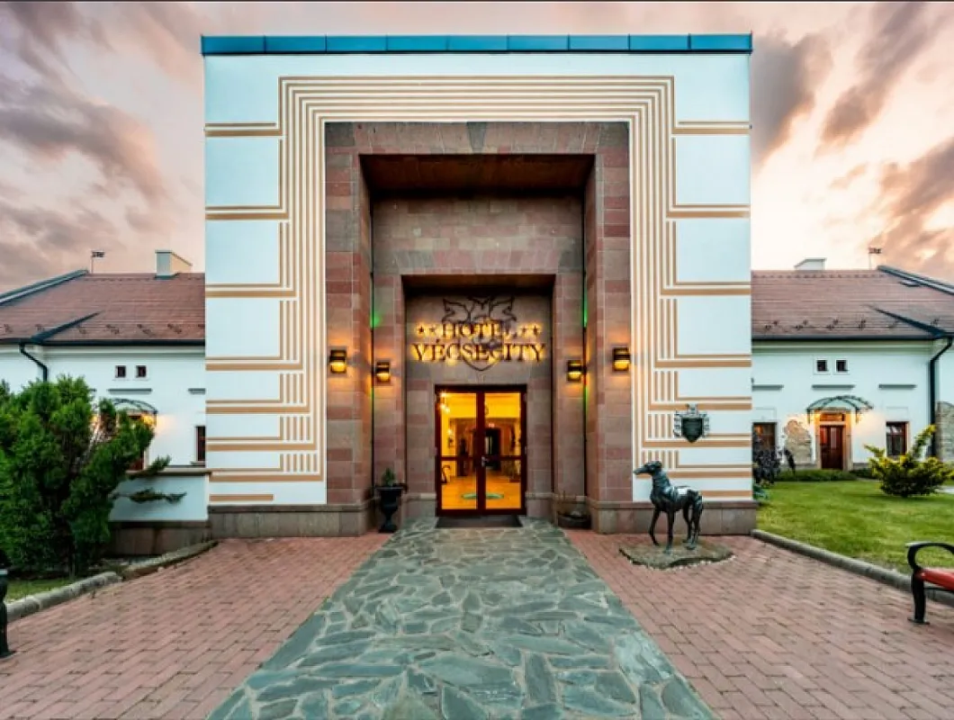Hotel Vécsecity