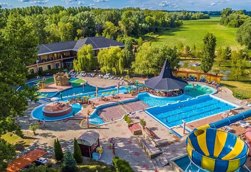 Aqua Land Termál és Élményfürdő