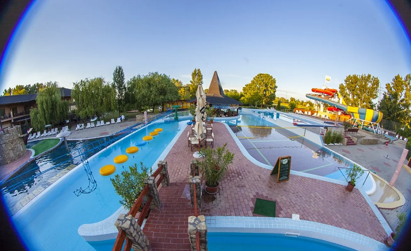 Aqua Land Termál és Élményfürdő