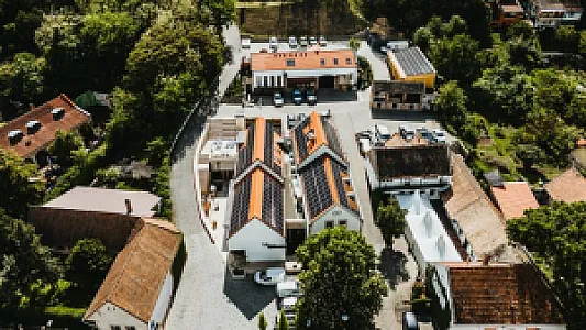 Schieszl Vendéglő és Borház