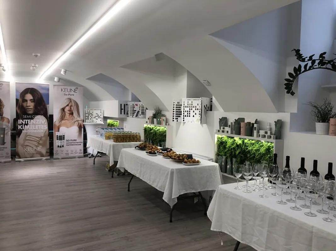 H7 Márkafüggetlen Rendezvényközpont