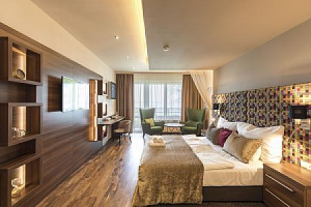 Tópart Hotel és Étterem