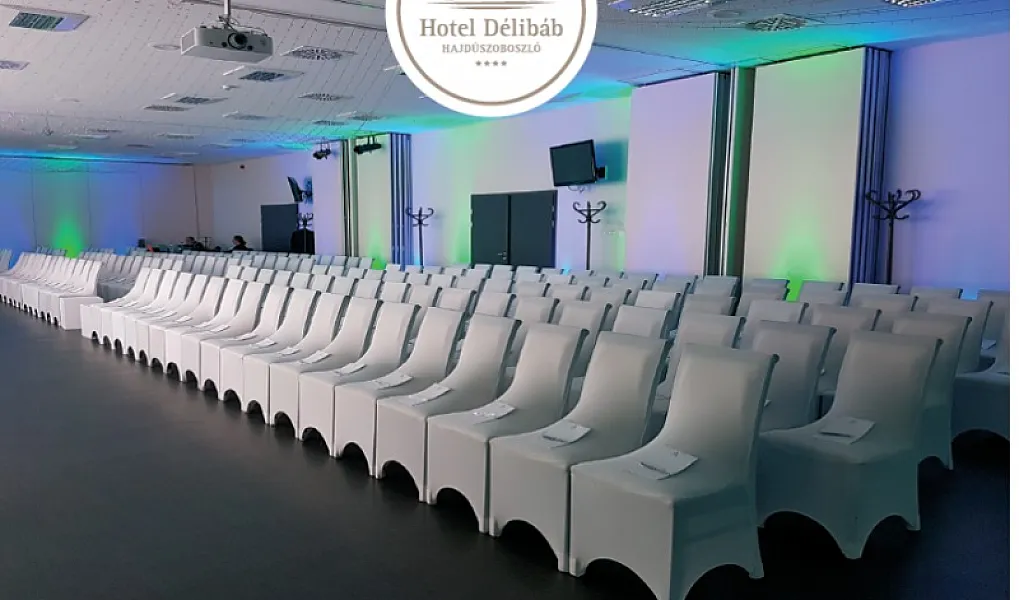 Hotel Délibáb
