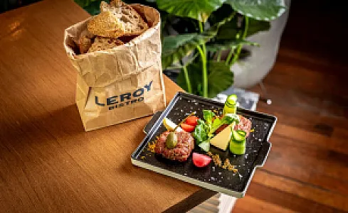 Mom Leroy Bistro