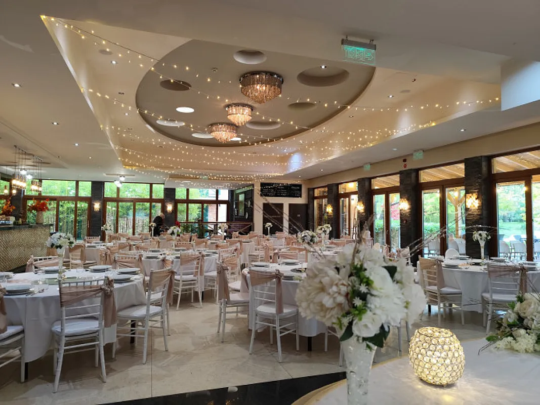 Duna Garden Hotel és Étterem