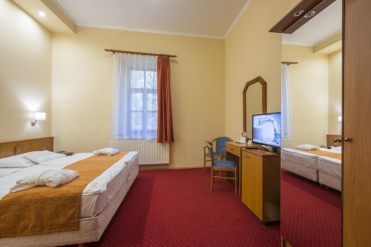 Erzsébet Park Hotel