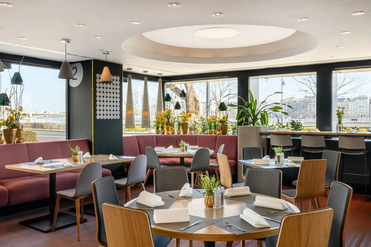 Novotel Budapest Danube Hotel