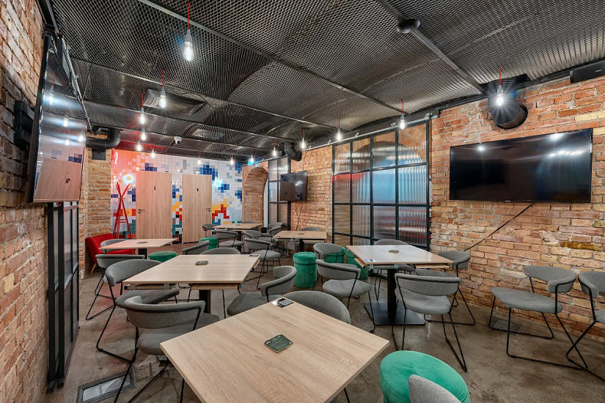 Enter Bár