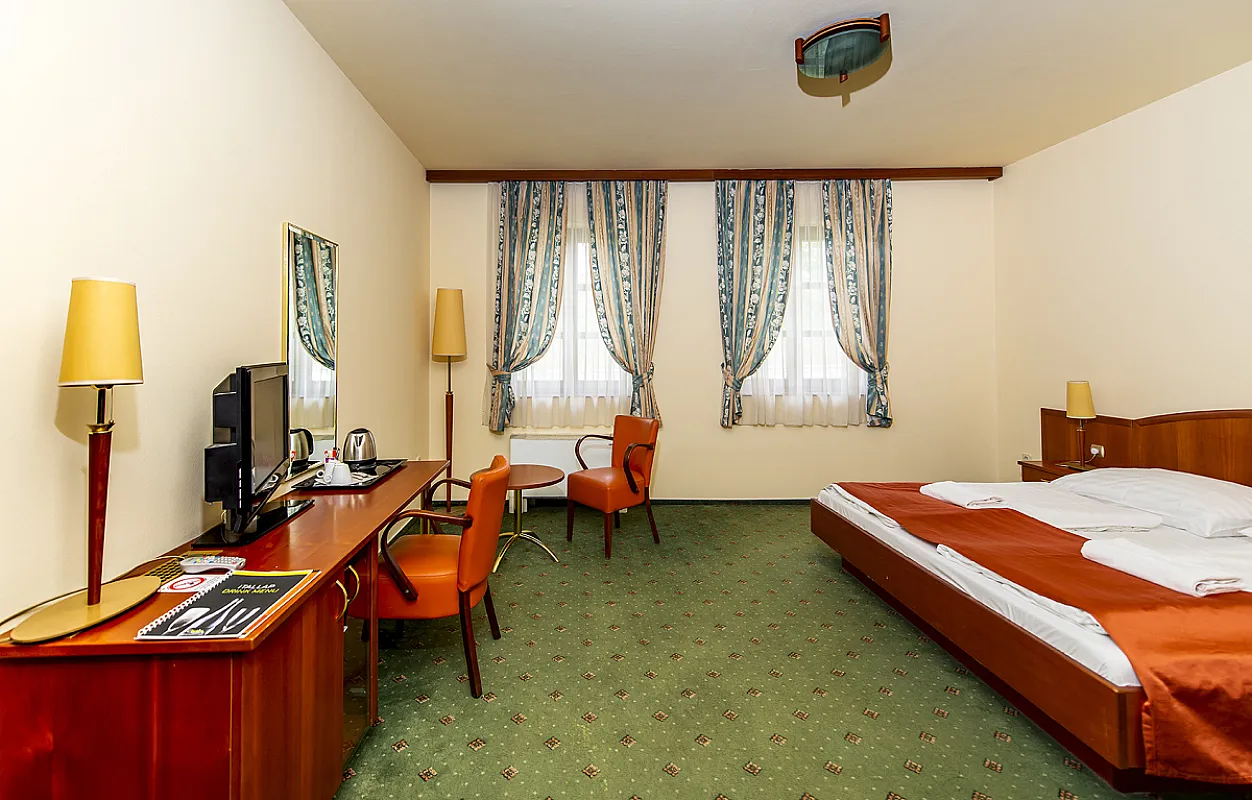 Gastland M0 Hotel és Konferenciaközpont