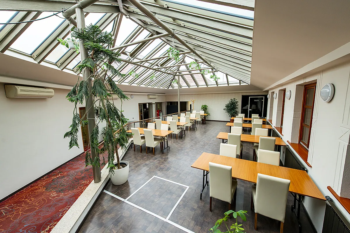 Gastland M0 Hotel és Konferenciaközpont
