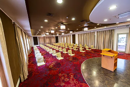 Gastland M0 Hotel és Konferenciaközpont