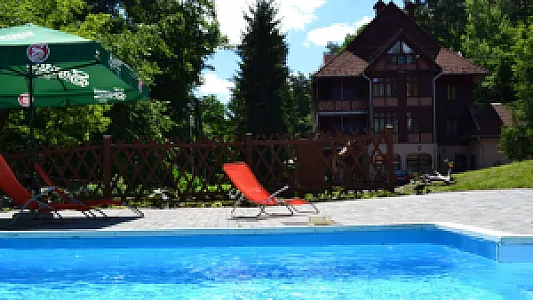Ezüstfenyő Hotel