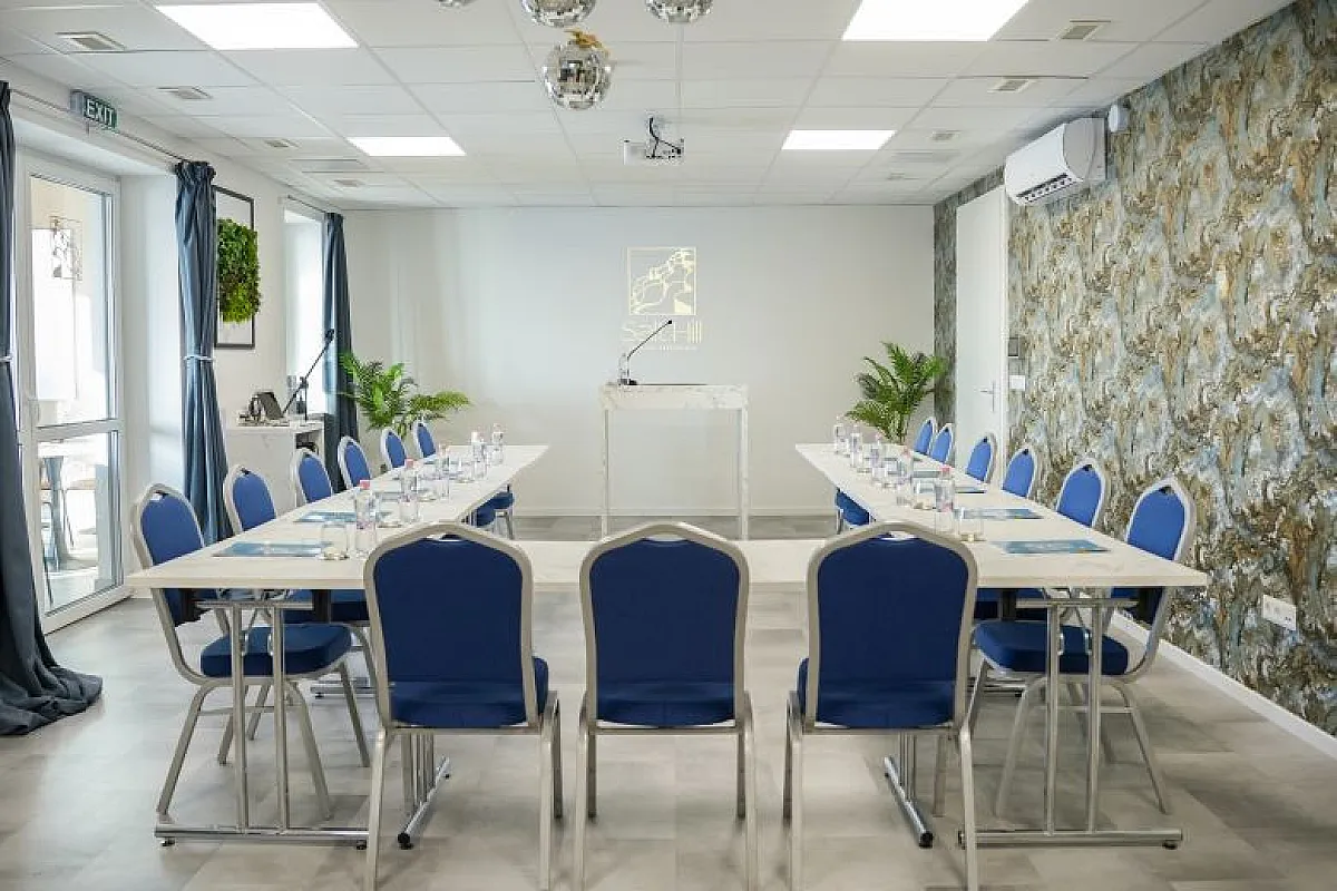 Salt Hill Premium Apartments
