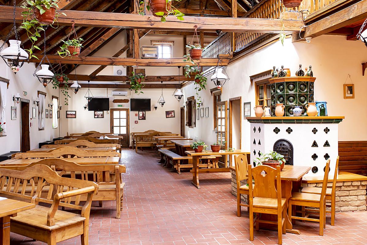 Gastland M1 Hotel és Konferenciaközpont