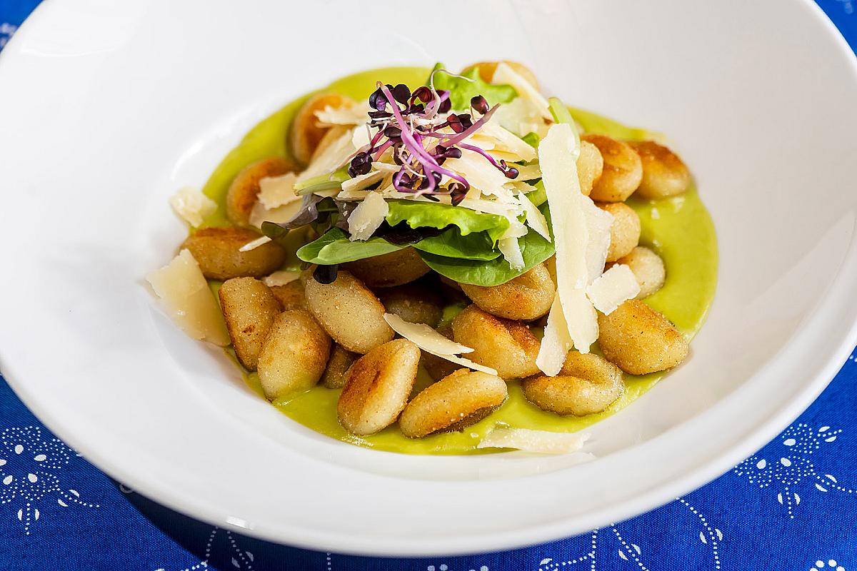 Gastland M1 Hotel és Konferenciaközpont