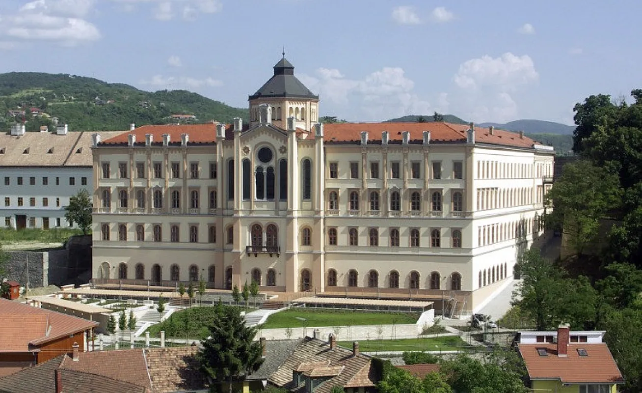 Szent Adalbert Rendezvényközpont